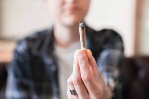 Легализация сорняков способствовала снижению употребления табака