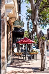 Apa yang Dicintai Penduduk Lokal Tentang Tinggal di San Luis Obispo, CA