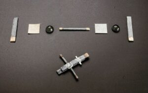 Prvo leseno tranzistorsko lubje na svetu je močnejše od svojega bajta
