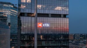 XTBとSIIがポーランドにおける小売トレーダーの権利を促進