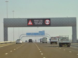 Smart roads and AI-powered traffic management systems in Abu Dhabi