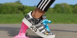 Adidas dezvăluie o colaborare pentru adidași cu artistul NFT Fewocious - Decrypt