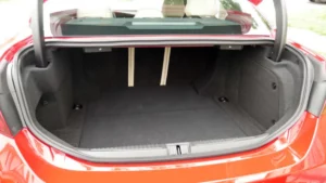 Prueba de equipaje Alfa Romeo Giulia: ¿Qué tan grande es el maletero? - Autoblog