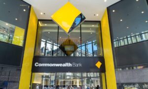 Australiens största bank för att tillfälligt upphöra med "vissa" betalningar till kryptobörser