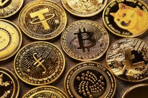 Bitcoin, Ether vinder, mens de fleste top 10 kryptoer falder, presset af SEC retssager