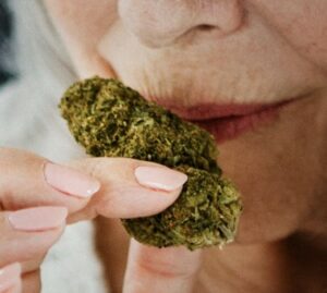 大麻与女性健康 - 2023 年您需要了解的信息