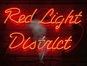 Czy wiesz, że nie możesz już palić trawki w amsterdamskiej dzielnicy czerwonych latarni?