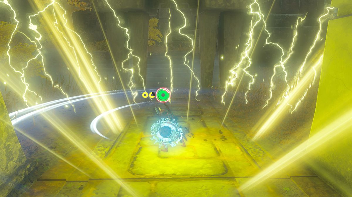 Link unleashes a circle of lightning in Tears of the Kingdom.
