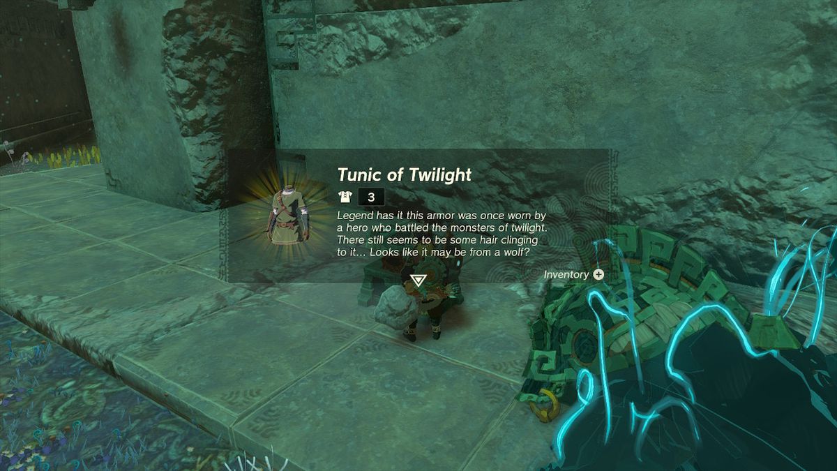 Ο Link ανοίγει ένα σεντούκι που περιέχει τον χιτώνα του λυκόφωτος στο Zelda Tears of the Kingdom.
