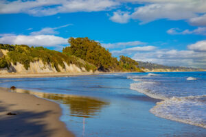 Is Santa Barbara a Good Place To Live? 10 Pros and Cons to Consider