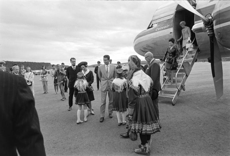 Belçikalı kuningalar Baudouin ve kuningatar Fabiola Ivalon lentoasemalla 19.6.1969.