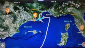 Passagier bevalt aan boord van KLM-vlucht vanuit Lagos; vliegtuig uitwijkt naar Barcelona
