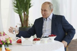 Putin sier at taktiske atomvåpen skal utplasseres til Hviterussland innen juli