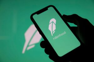 Robinhood Exchange Will Delist Several Crypto Assets, Following SEC Vs Coinbase Suit - Bitcoinik