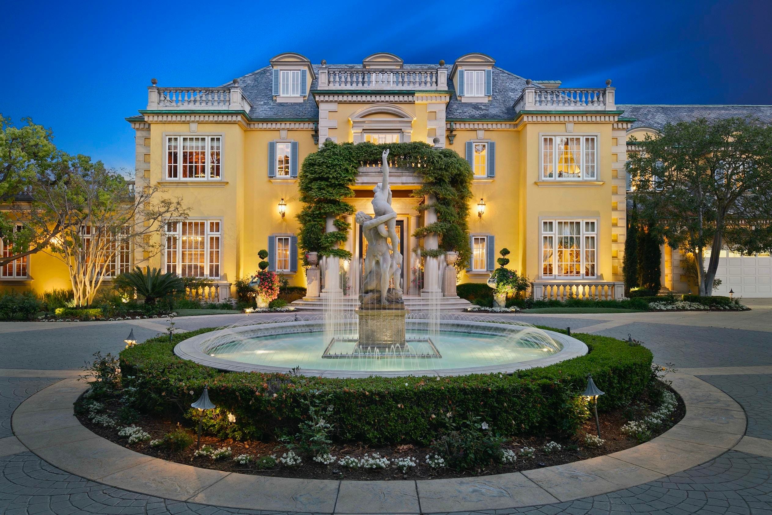 Rod Stewart Lists European-Style Los Angeles Mansion For $70 Million