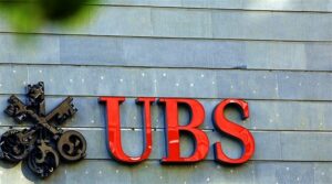 Sveits gir 10 milliarder dollar tapsgaranti til UBS for Credit Suisse-overtakelse