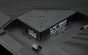 최신 Asus 초대형 4K 모니터가 실제로 책상에 들어갈 수 있습니다.