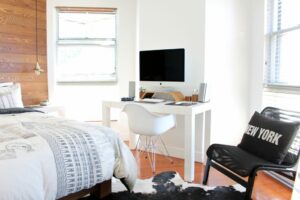 12+ tips för att få din lilla lägenhet att kännas rymlig