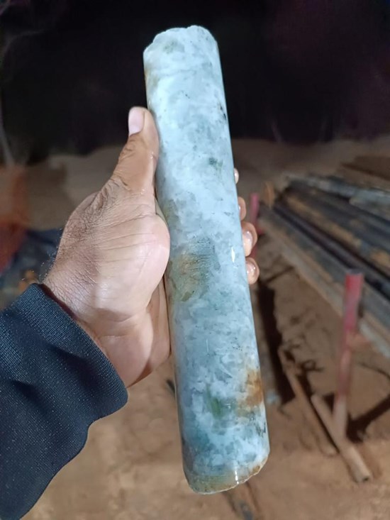 Cannot view this image? Visit: https://platoaistream.com/wp-content/uploads/2023/07/atlas-lithium-hits-a-record-milestone-with-high-grade-5-23-lithium-oxide-intersect-at-only-nine-meters-depth-in-its-lithium-project-1.jpg