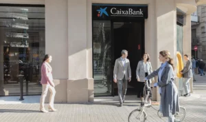 CaixaBank CIO Pere Nebot bespreekt het moderniseren van bedrijfsactiviteiten voor een verbeterde, klantgerichte ervaring - IBM Blog