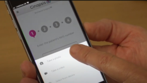 De Cinapsis-app vermindert het aantal verwijzingen naar huidkanker