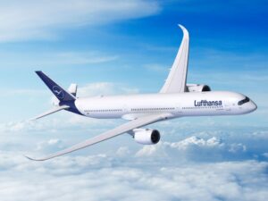 DER Touristik och Lufthansa Group utökar samarbetet för att främja hållbarhet inom turismen genom köp av SAF