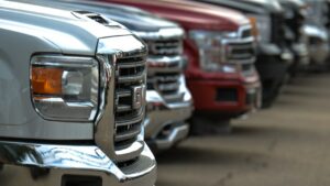 Otte sigtet for at stjæle 19 lejebiler til en værdi af 1.1 millioner dollars i identitetssvindel - Autoblog