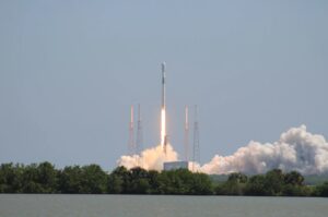 Falcon 9 ESA এর ইউক্লিড স্পেস টেলিস্কোপ চালু করেছে