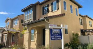 Farmers, חברת הביטוח השנייה בגודלה בקליפורניה, מגבילה פוליסות ביטוח דירה חדשות