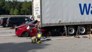 Fatal Crash Triggers Yet Another Tesla Safety Probe - The Detroit Bureau