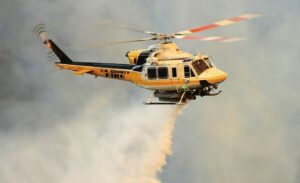 グランカナリア島で消防支援のためヘリコプターが出動