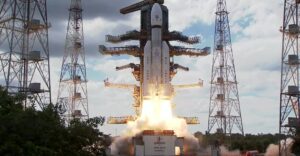 India lanceert maanlandingsmissie Chandrayaan-3