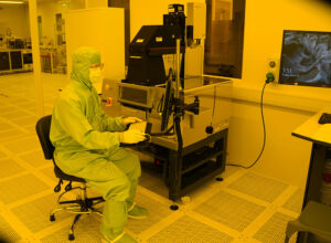 Inseto fornece equipamentos para o Instituto de Semicondutores Compostos de Cardiff