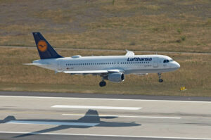 Các chuyến bay lễ hội tháng mười Munich được Lufthansa công bố tại Sân bay London Stansted