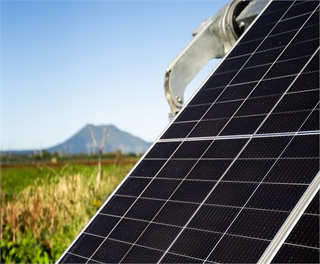 NZGIF invests $15m in Lodestone Energy for five solar farms
