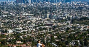Åsikt: Kommer LA att få en kontorsapokalyps eller bostadsboom? Skatteavdrag kan göra skillnaden