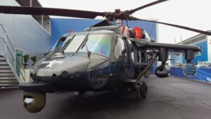 Η Πολωνία λανσάρει το Black Hawk helo tender