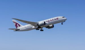 قطر ایئرویز نے پہلی بار فرانس کے شہر لیون میں پرواز کی۔