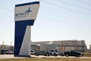 Trabajadores en huelga de proveedor clave de Boeing aprueban nuevo contrato