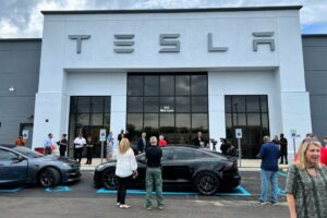 Tesla redo att rapportera stora leveranser under andra kvartalet - Detroit Bureau