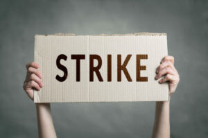 ثلاثة من كل أربعة عمال نقل سيدعمون إضراب شركة UPS