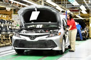 Toyota розширює виробництво паливних елементів у США для важких вантажівок - Детройтське бюро