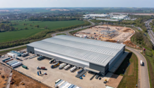 Entrada al Reino Unido mediante la adquisición de 2 activos logísticos - Logistics Business®