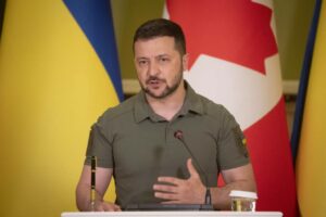 Ο Ζελένσκι λέει ότι τα «παράλογα» σχέδια του ΝΑΤΟ για την Ουκρανία αποτυγχάνουν