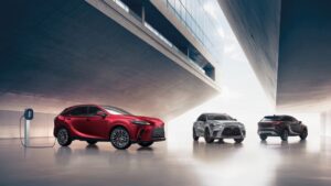2024 Lexus RX 450h+ wordt eindelijk aangesloten - Autoblog