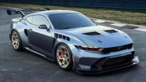 Ford Mustang GTD 2025 diseñado para "hacer sudar a los europeos" - The Detroit Bureau
