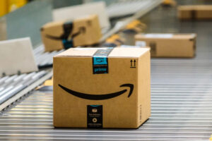 Amazon припиняє програму Small and Light