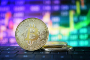 Bitcoin stabil på USD 28,500 XNUMX; Dogecoin fører til markedsnedgang i Asia
