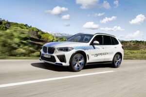 BMW, Monterey Otomobil Haftasında Elektrikli i5 Sedan'ı Gösterecek - Detroit Bürosu