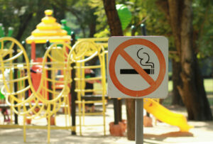 Duluth, Minnesota, prepoveduje kajenje trave v javnih parkih